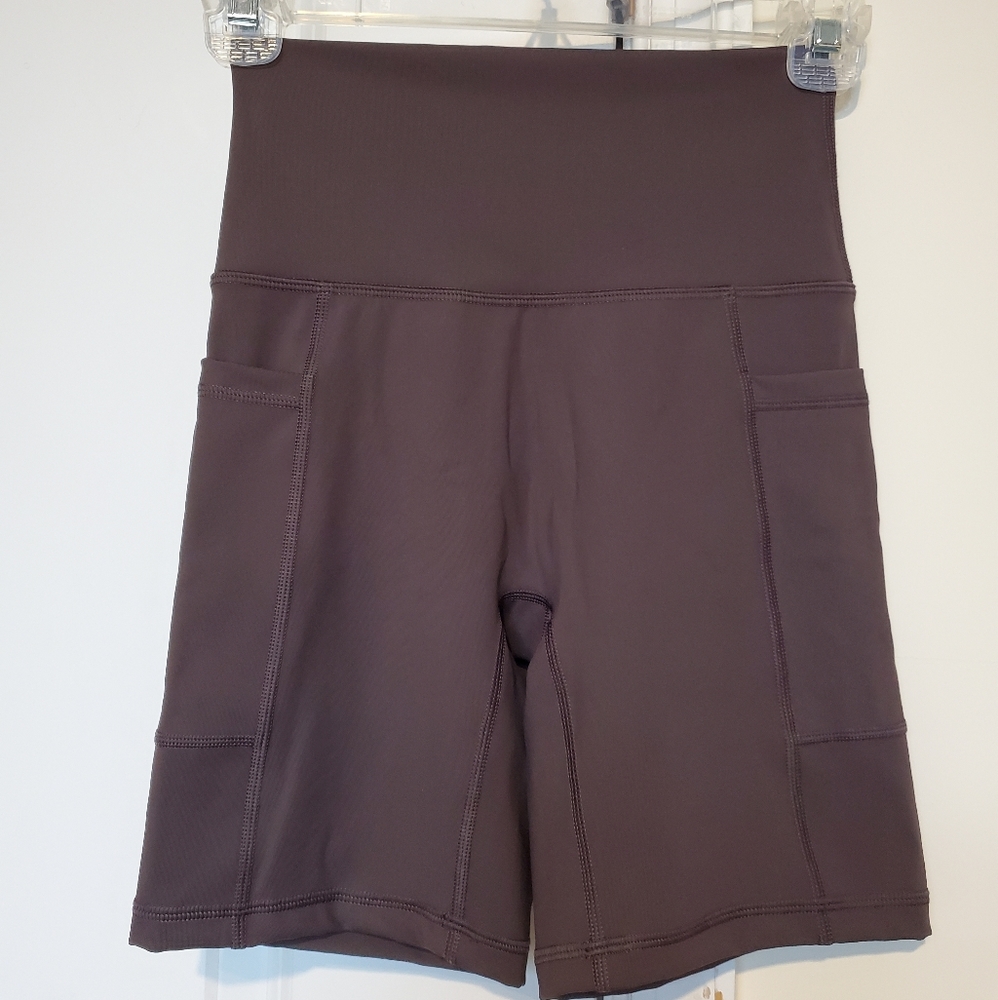 Hi-rise bike short